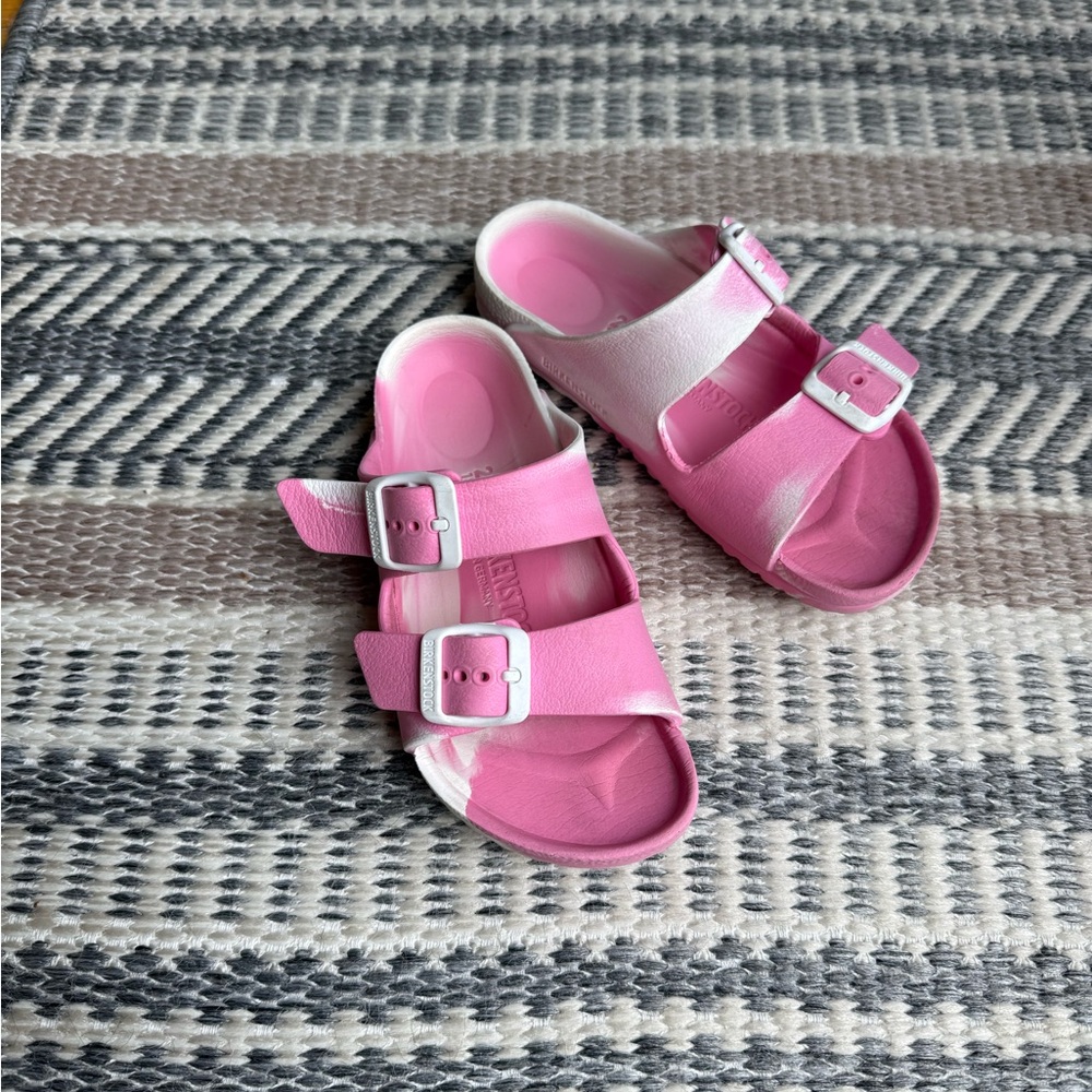 Birkenstock Kids Pink Two-Buckle Sandals
